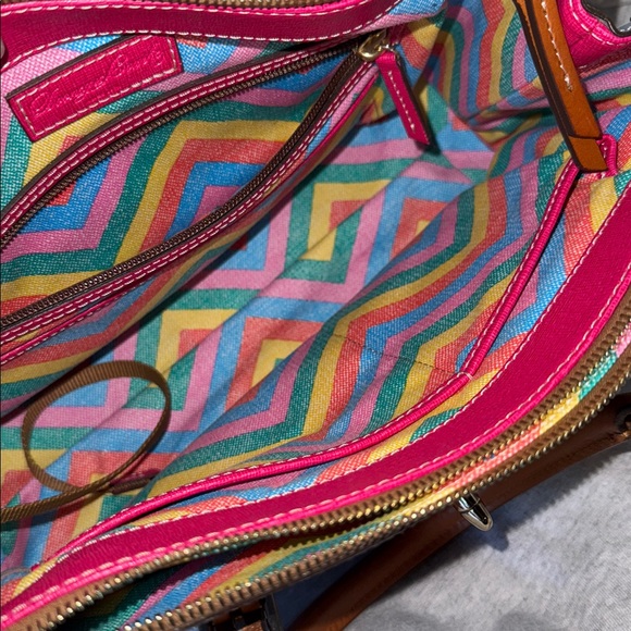 💙 🦆 💙 • 🫦 Dooney & Bourke x Classic & Elegant Vibes 🫦 - Picture 13 of 16